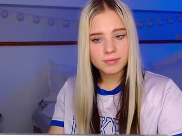 webcam girl cutie__cut1e live cam image #4088455