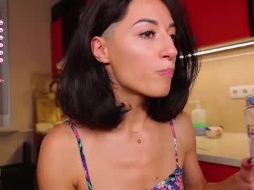 webcam girl dora_sexplorer live cam image #5470008