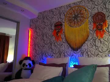 webcam tranny foxyirene live cam image #3546092