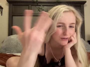 webcam girl peachezzs live cam image #2832605