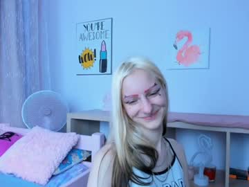 webcam girl erika__lodge live cam image #2299728