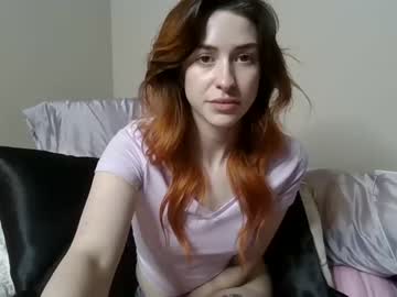 webcam girl milkywhiiite live cam image #2411789