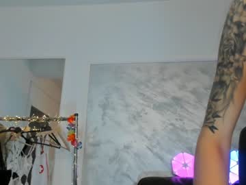 webcam girl hotfallingdevil live cam image #1082193