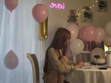 webcam girl neferpita live cam image #6451770