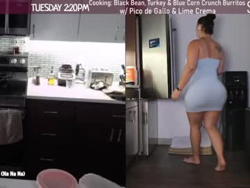 webcam girl milavalentinax live cam image #4383834