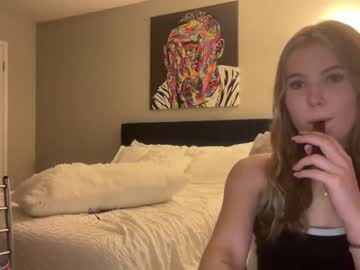 webcam girl emilytaylorxo live cam image #5545711