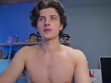 webcam man martinlutar420 live cam image #2227061