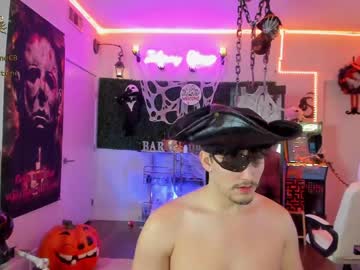 webcam man thejohnnystone live cam image #2831648