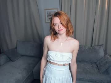 webcam girl tiny_belini live cam image #5415469