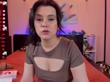 webcam girl sharlotte_gilbi live cam image #2243834