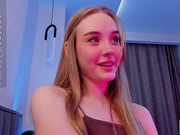 webcam girl lissa_meooow live cam image #6549520