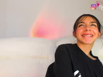 webcam girl nezo_ live cam image #3858416