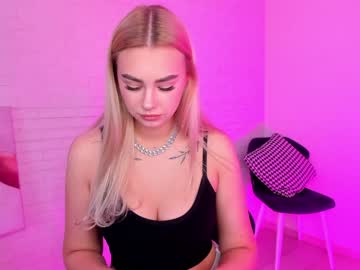 webcam girl 8a8y_nura live cam image #1124545