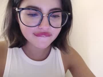 webcam girl playnofuckinggames live cam image #2980263