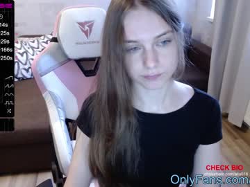 webcam girl alla016 live cam image #565592