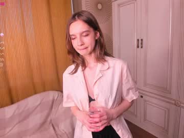 webcam girl happiness_call live cam image #4203103