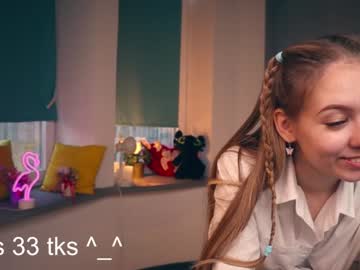 webcam girl aleksa_cutie live cam image #1304867