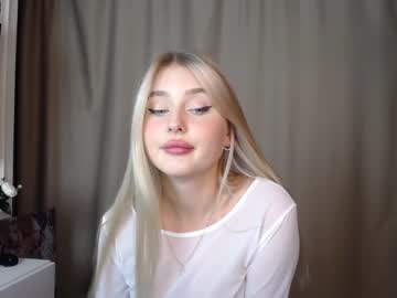 webcam girl cute18cute live cam image #3967919