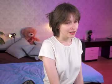 webcam girl judy_shake live cam image #7003719