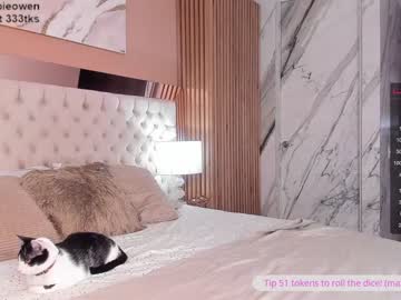 webcam girl abie_owen live cam image #2860550