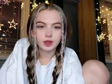 webcam girl small_blondee live cam image #5775192