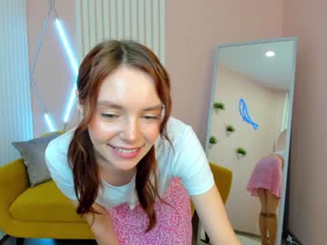webcam girl carly_coy live cam image #2974264