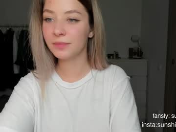webcam girl sun_shine_baby live cam image #5178349