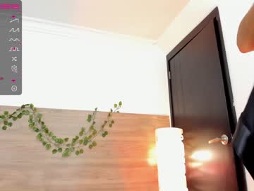 webcam girl saray_cum live cam image #3792114
