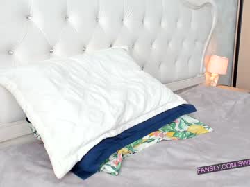 webcam girl sweetteets24 live cam image #4619367