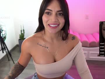 webcam girl ashlyeroberts1 live cam image #2047748