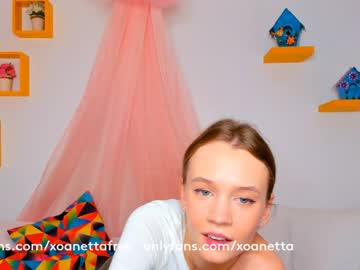 webcam girl xoanetta live cam image #1555980