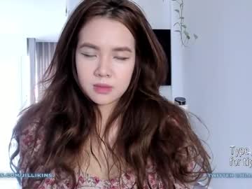 webcam girl jillikins live cam image #2733559