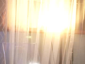 webcam girl littlee33 live cam image #3045807
