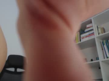 webcam girl eat_mee_out live cam image #3079949