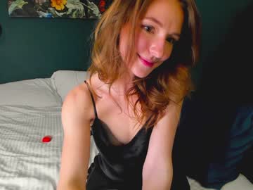 webcam girl innocentprovenguilty live cam image #4142214