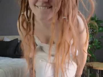 webcam girl tasty_tomato live cam image #6460983