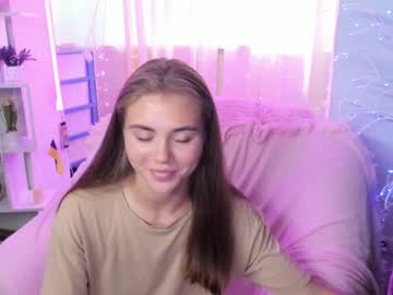 Cam for kelly_white_