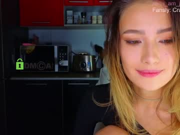 webcam girl crazzy_cherry live cam image #6615611