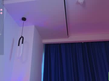 webcam girl lissa_meooow live cam image #6930446