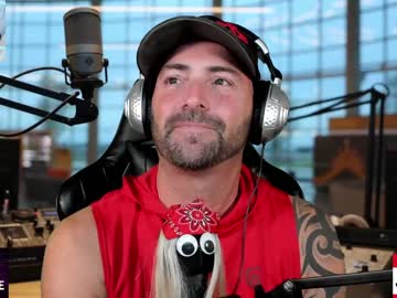 webcam man whaaaaaaaat live cam image #944969