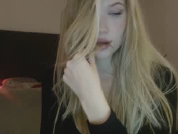 webcam girl bitter_moon live cam image #3226173