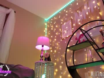 webcam girl milf_lacey live cam image #1882529