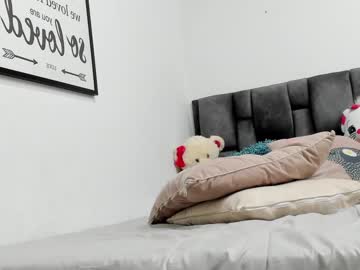 webcam girl abigail_w live cam image #451707