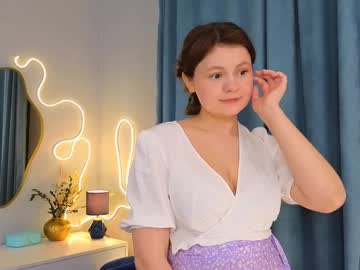 webcam girl moonivy live cam image #7090720
