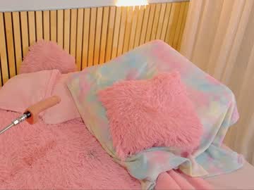 webcam girl little_effy18 live cam image #5761360