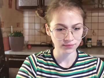 webcam girl mekyy_no_neko live cam image #4683394