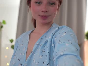 webcam girl floret_joy live cam image #6797985