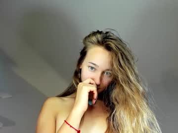 webcam girl olaya_del_mar live cam image #235388