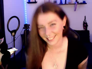 webcam girl bigtittedtattedlesbian live cam image #2114128