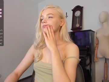 webcam girl allotropp live cam image #5324471